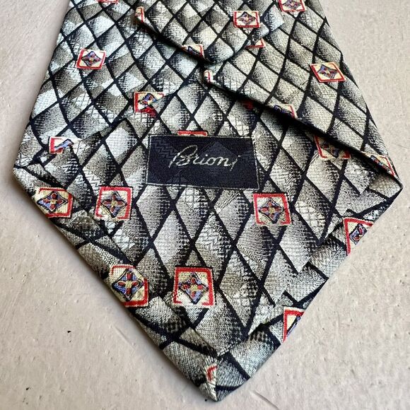 Brioni Gray & Black Diamonds & Red Squares 100% Silk Designer Men’s Tie Necktie - Picture 5 of 11